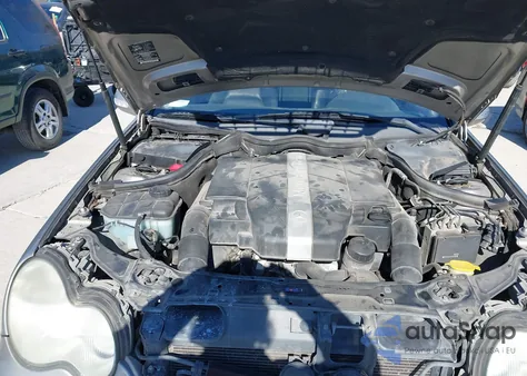 2003 Mercedes-Benz C 240 z USA, uszkodzony, nr VIN WDBRF61J13A504814